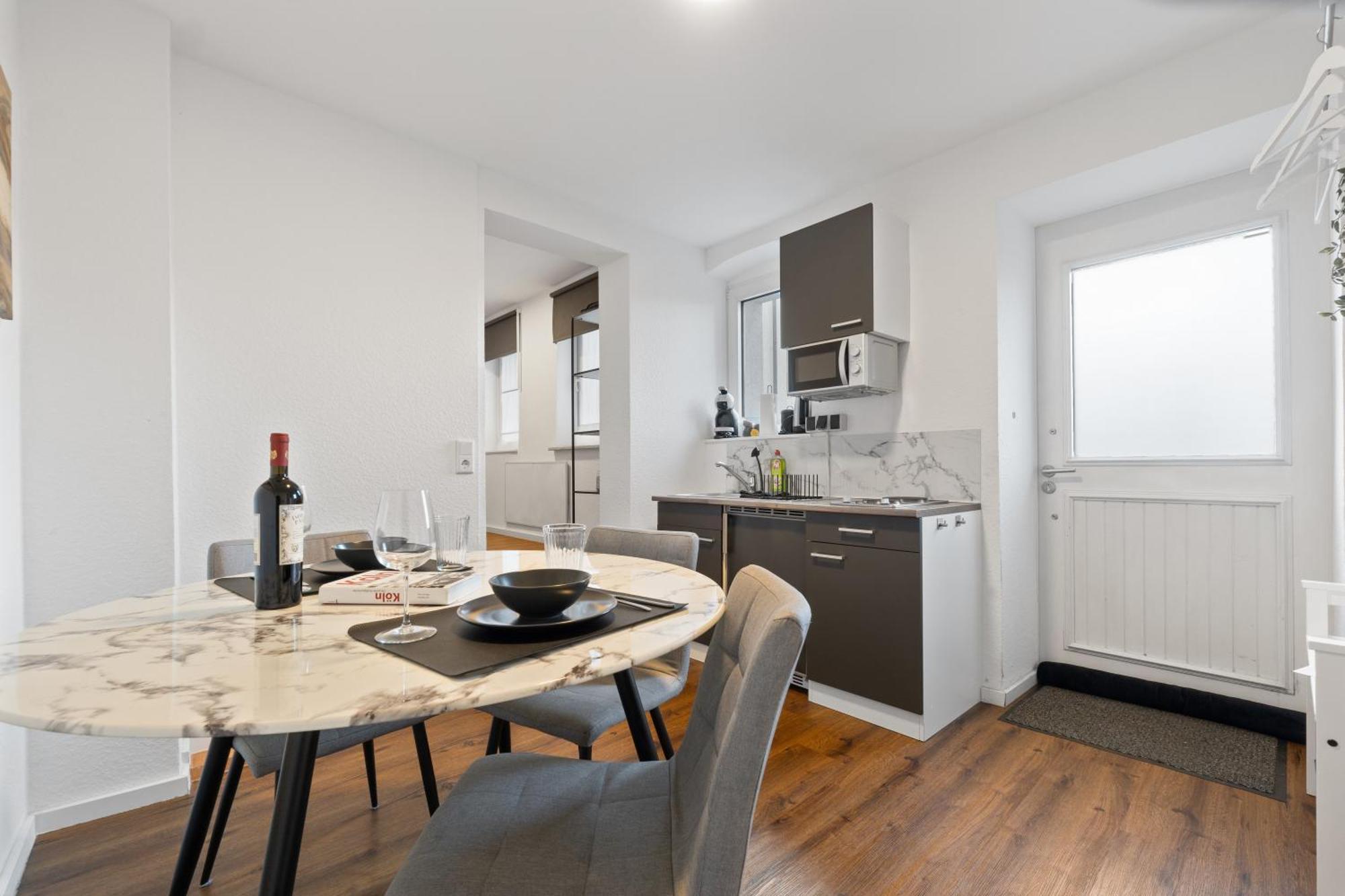 Modernes Apartement Am Rhein In Ruhiger Lage Cologne Exterior photo